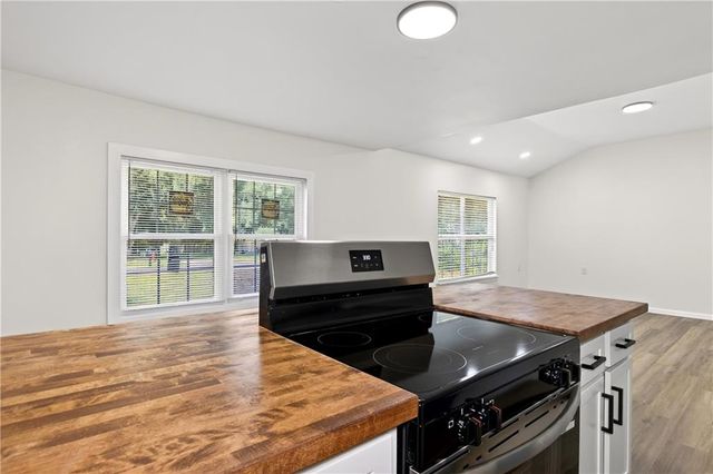 8051 Aloyis Drive, Theodore, AL 36582