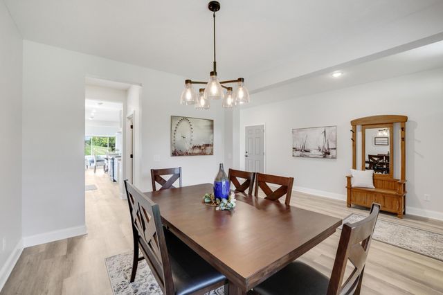 9867 Kahler Avenue NE, Monticello, MN 55362