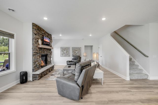 9867 Kahler Avenue NE, Monticello, MN 55362