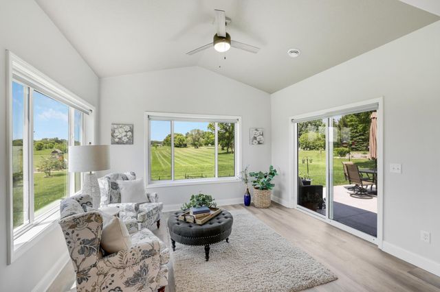 9867 Kahler Avenue NE, Monticello, MN 55362