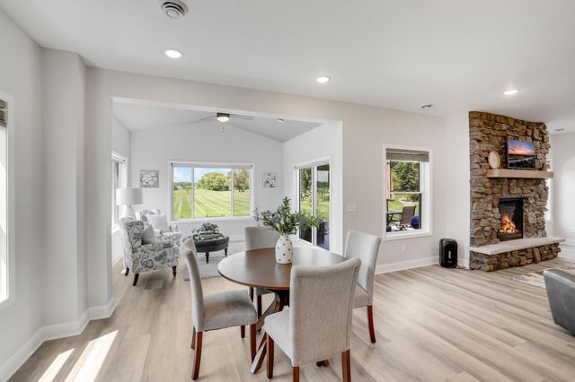 9867 Kahler Avenue NE, Monticello, MN 55362