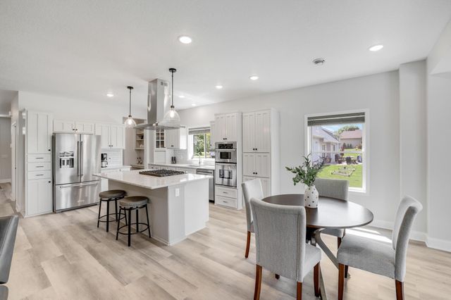 9867 Kahler Avenue NE, Monticello, MN 55362