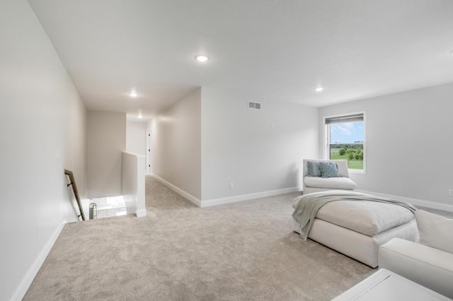 9867 Kahler Avenue NE, Monticello, MN 55362