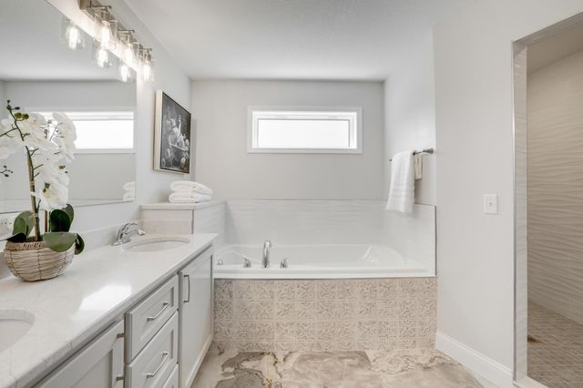 9867 Kahler Avenue NE, Monticello, MN 55362