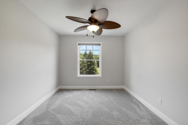 9867 Kahler Avenue NE, Monticello, MN 55362