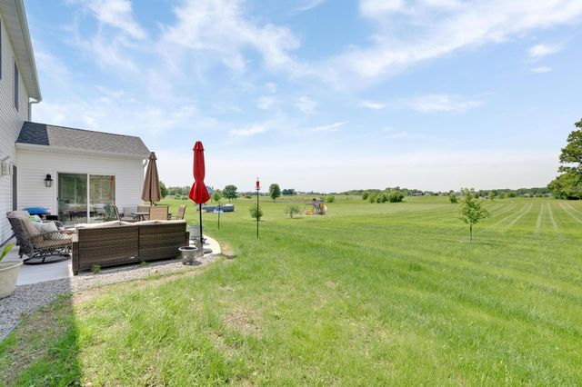 9867 Kahler Avenue NE, Monticello, MN 55362