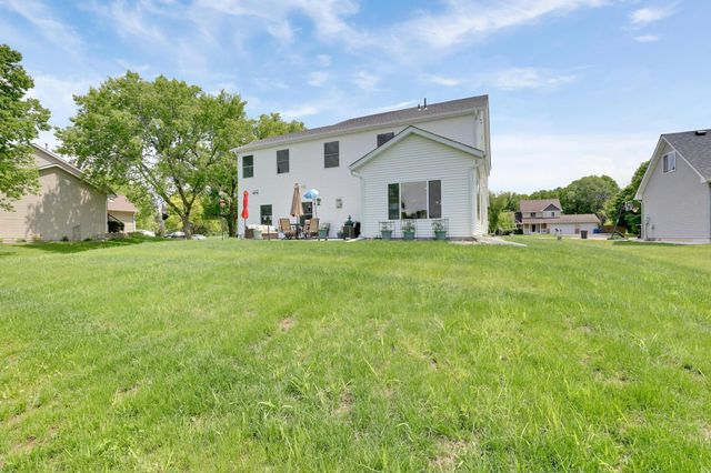 9867 Kahler Avenue NE, Monticello, MN 55362