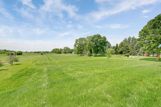 9867 Kahler Avenue NE, Monticello, MN 55362