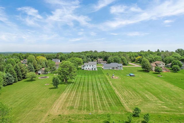 9867 Kahler Avenue NE, Monticello, MN 55362