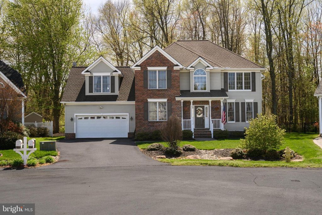 Image 1 of property listing at 1033 AVALON CT, Stevensville, MD 21666