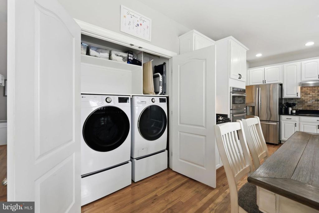 Image 20 of property listing at 1033 AVALON CT, Stevensville, MD 21666