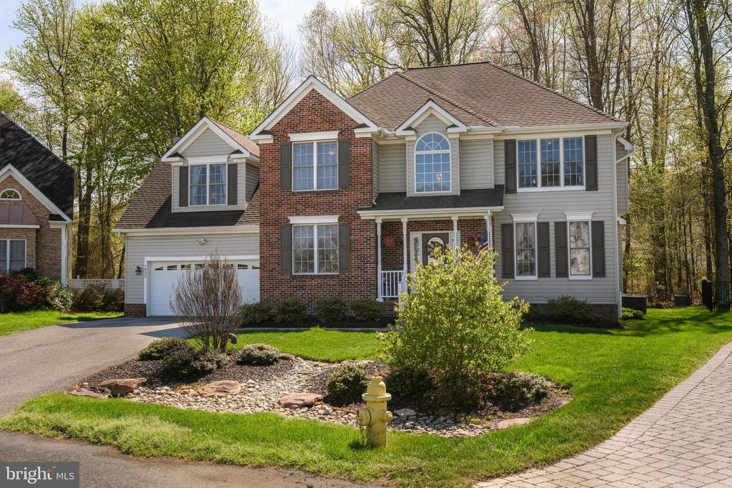 Image 3 of property listing at 1033 AVALON CT, Stevensville, MD 21666