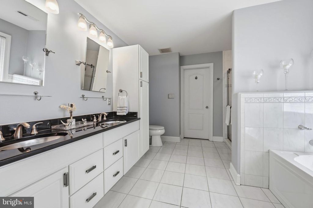 Image 31 of property listing at 1033 AVALON CT, Stevensville, MD 21666