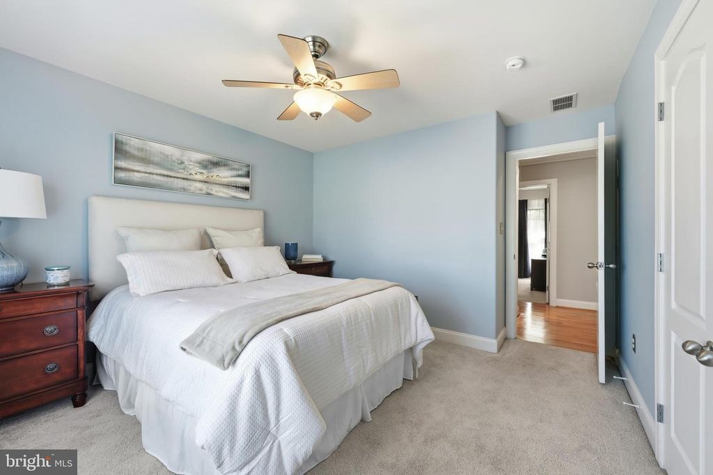 Image 34 of property listing at 1033 AVALON CT, Stevensville, MD 21666