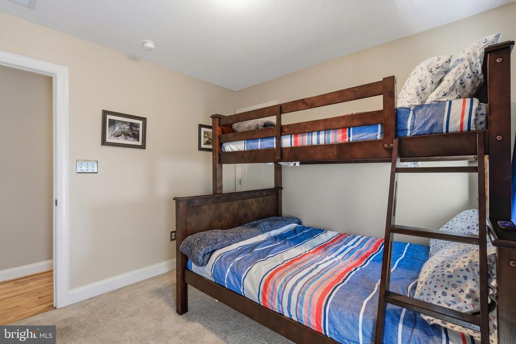 Image 37 of property listing at 1033 AVALON CT, Stevensville, MD 21666