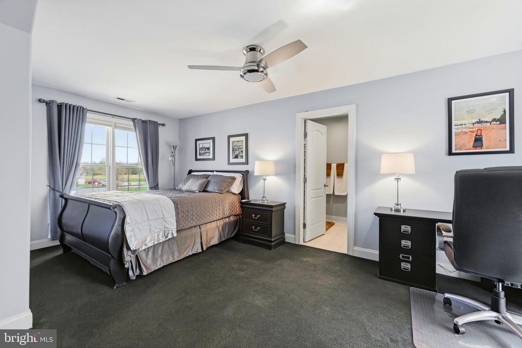 Image 38 of property listing at 1033 AVALON CT, Stevensville, MD 21666