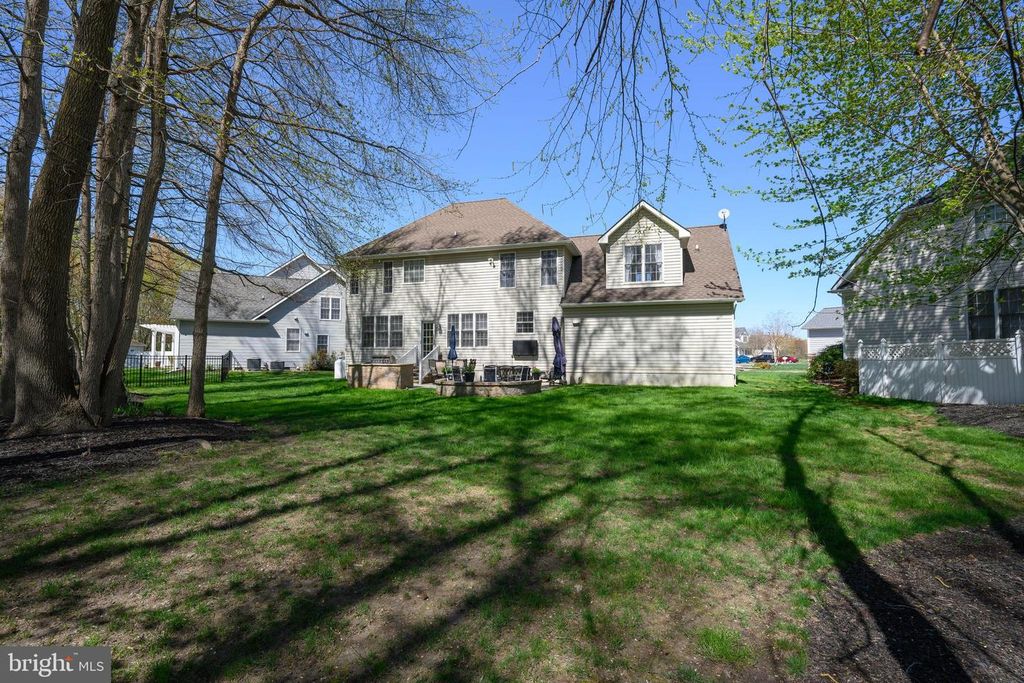 Image 43 of property listing at 1033 AVALON CT, Stevensville, MD 21666