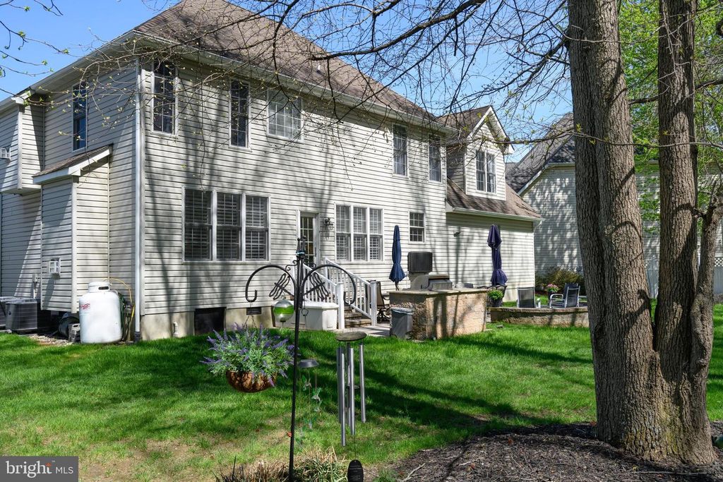 Image 44 of property listing at 1033 AVALON CT, Stevensville, MD 21666