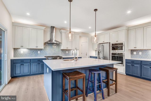 11125 PINE VIEW ESTATES CT, Nokesville, VA 20181