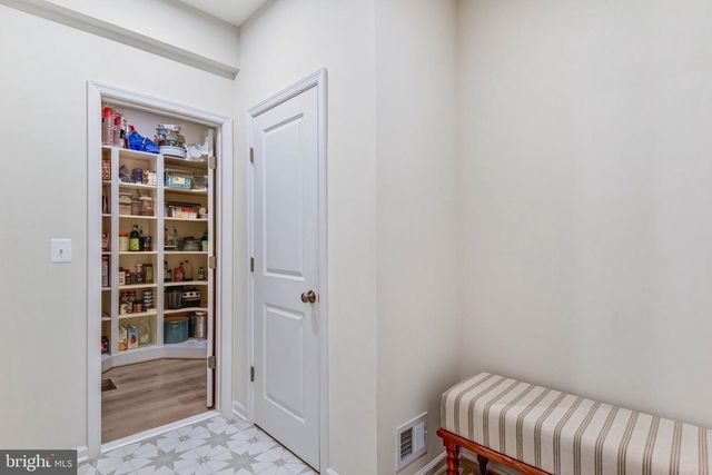 11125 PINE VIEW ESTATES CT, Nokesville, VA 20181