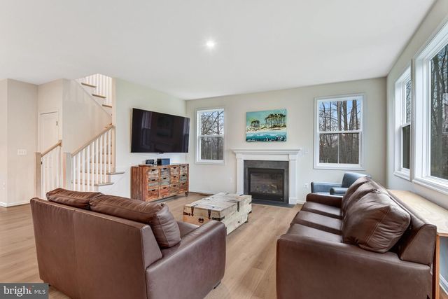 11125 PINE VIEW ESTATES CT, Nokesville, VA 20181