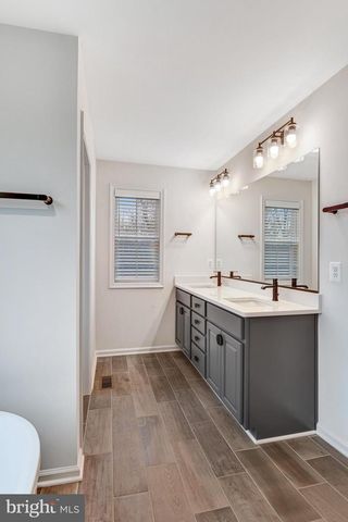 11125 PINE VIEW ESTATES CT, Nokesville, VA 20181