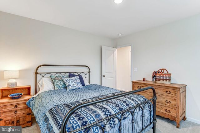 11125 PINE VIEW ESTATES CT, Nokesville, VA 20181