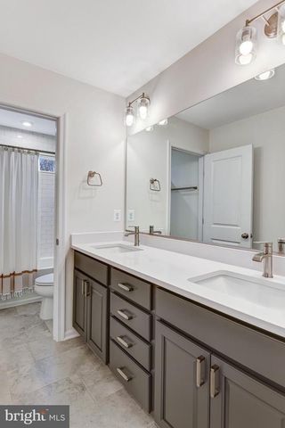 11125 PINE VIEW ESTATES CT, Nokesville, VA 20181
