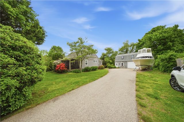 15 Kardway Street, South Kingstown, RI 02879