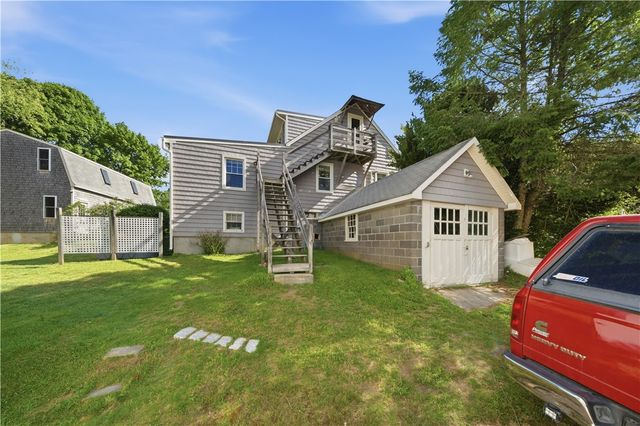 15 Kardway Street, South Kingstown, RI 02879