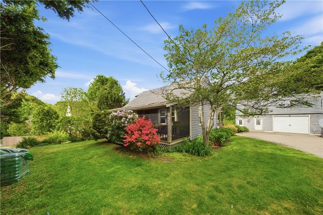 15 Kardway Street, South Kingstown, RI 02879