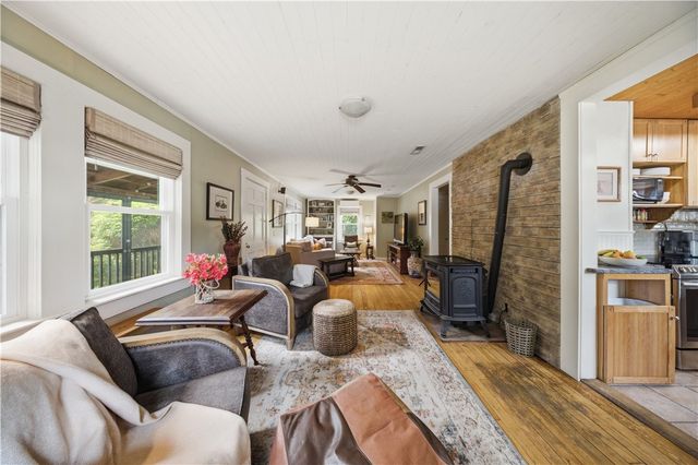 15 Kardway Street, South Kingstown, RI 02879