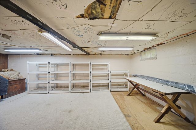 15 Kardway Street, South Kingstown, RI 02879