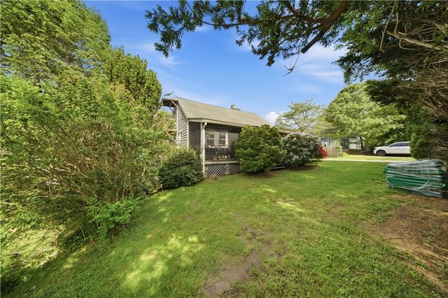 15 Kardway Street, South Kingstown, RI 02879