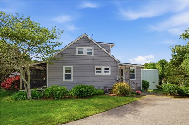 15 Kardway Street, South Kingstown, RI 02879