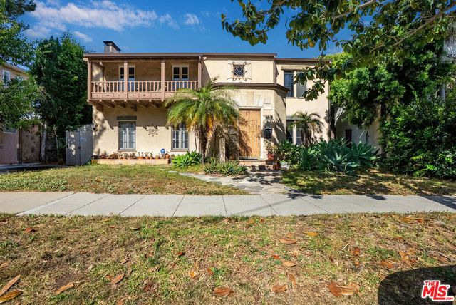 452 Smithwood Drive, Beverly Hills, CA 90212