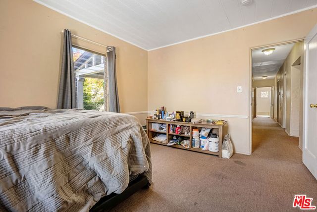 452 Smithwood Drive, Beverly Hills, CA 90212