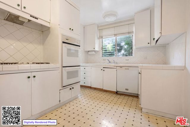 452 Smithwood Drive, Beverly Hills, CA 90212