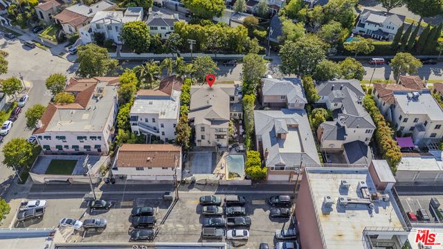 452 Smithwood Drive, Beverly Hills, CA 90212
