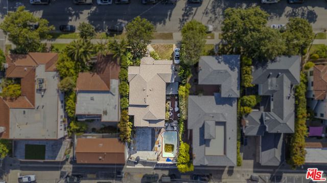 452 Smithwood Drive, Beverly Hills, CA 90212