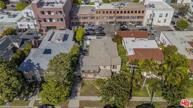 452 Smithwood Drive, Beverly Hills, CA 90212