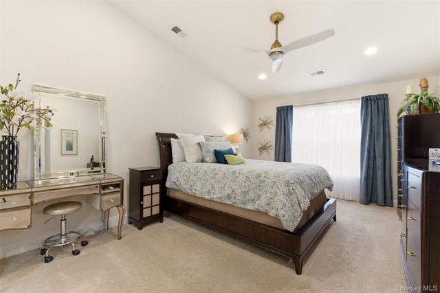 28 Steven Circle, Dix Hills, NY 11746