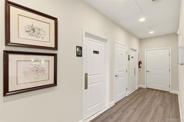 28 Steven Circle, Dix Hills, NY 11746