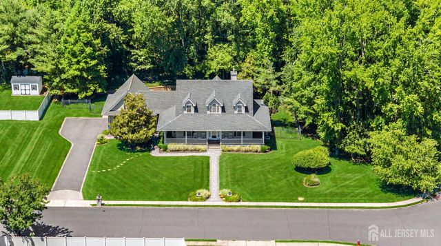 24 Kerr Lane, Old Bridge, NJ 07747