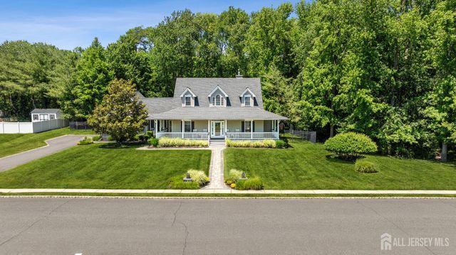 24 Kerr Lane, Old Bridge, NJ 07747