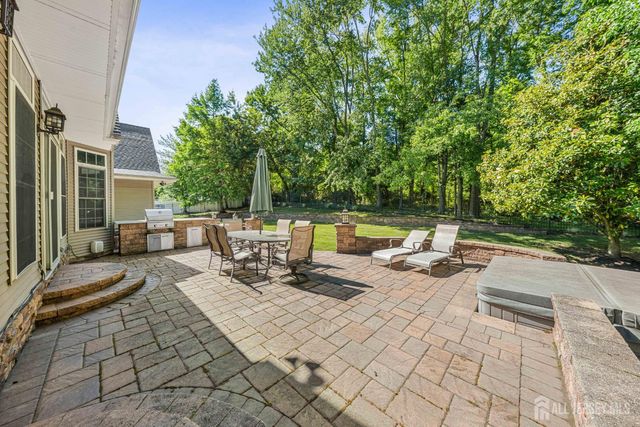 24 Kerr Lane, Old Bridge, NJ 07747