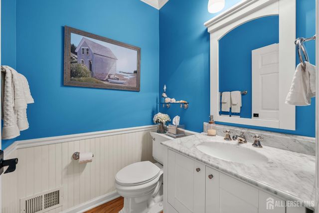 24 Kerr Lane, Old Bridge, NJ 07747