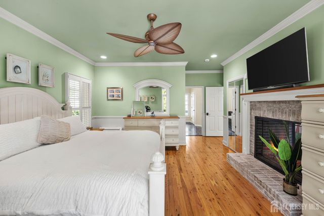 24 Kerr Lane, Old Bridge, NJ 07747