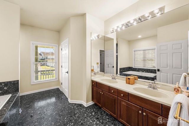 24 Kerr Lane, Old Bridge, NJ 07747