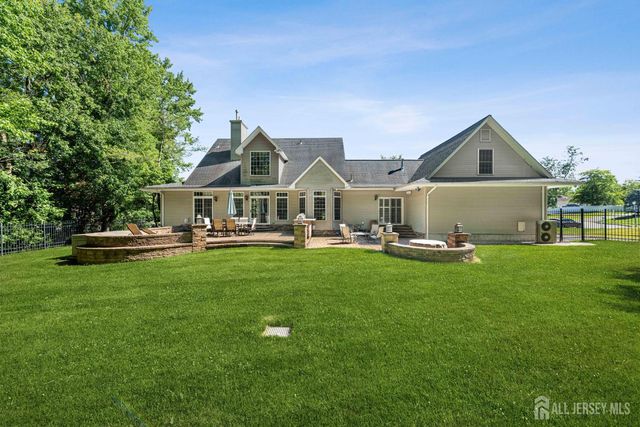 24 Kerr Lane, Old Bridge, NJ 07747